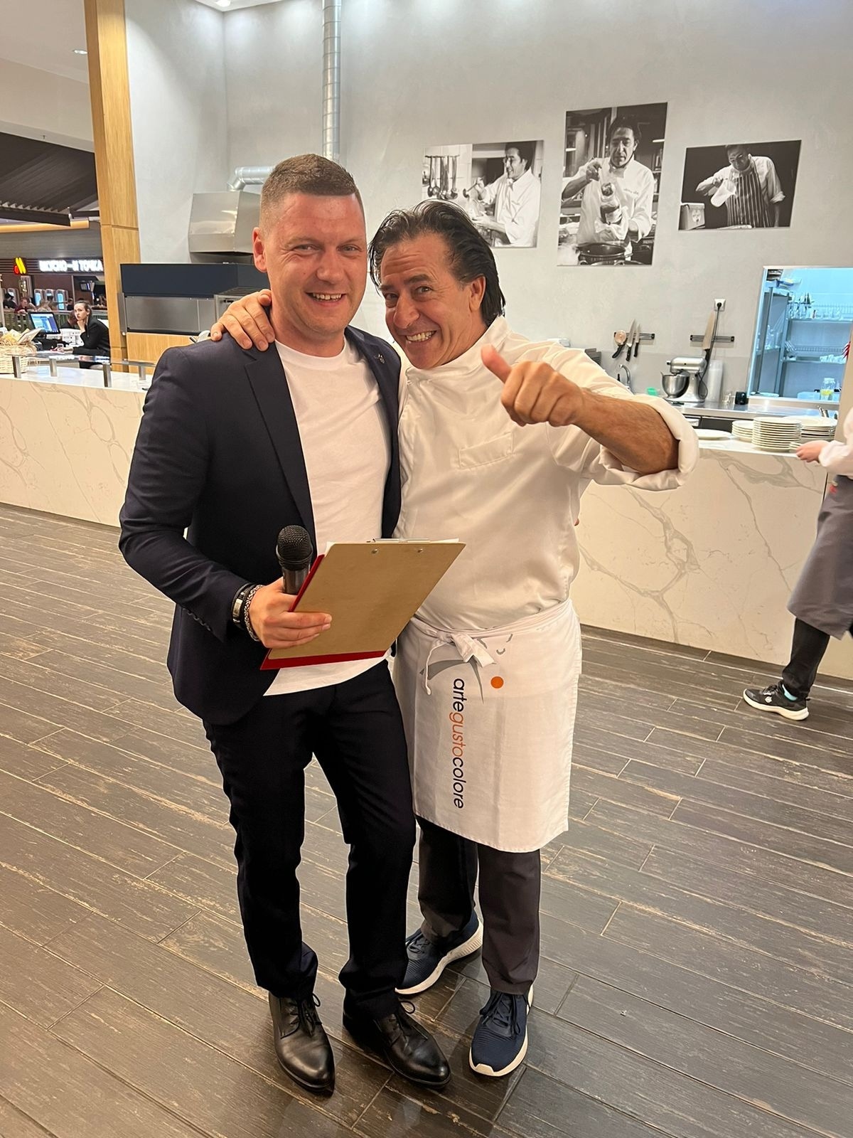 Ведущие Дмитрий Хрусталёв