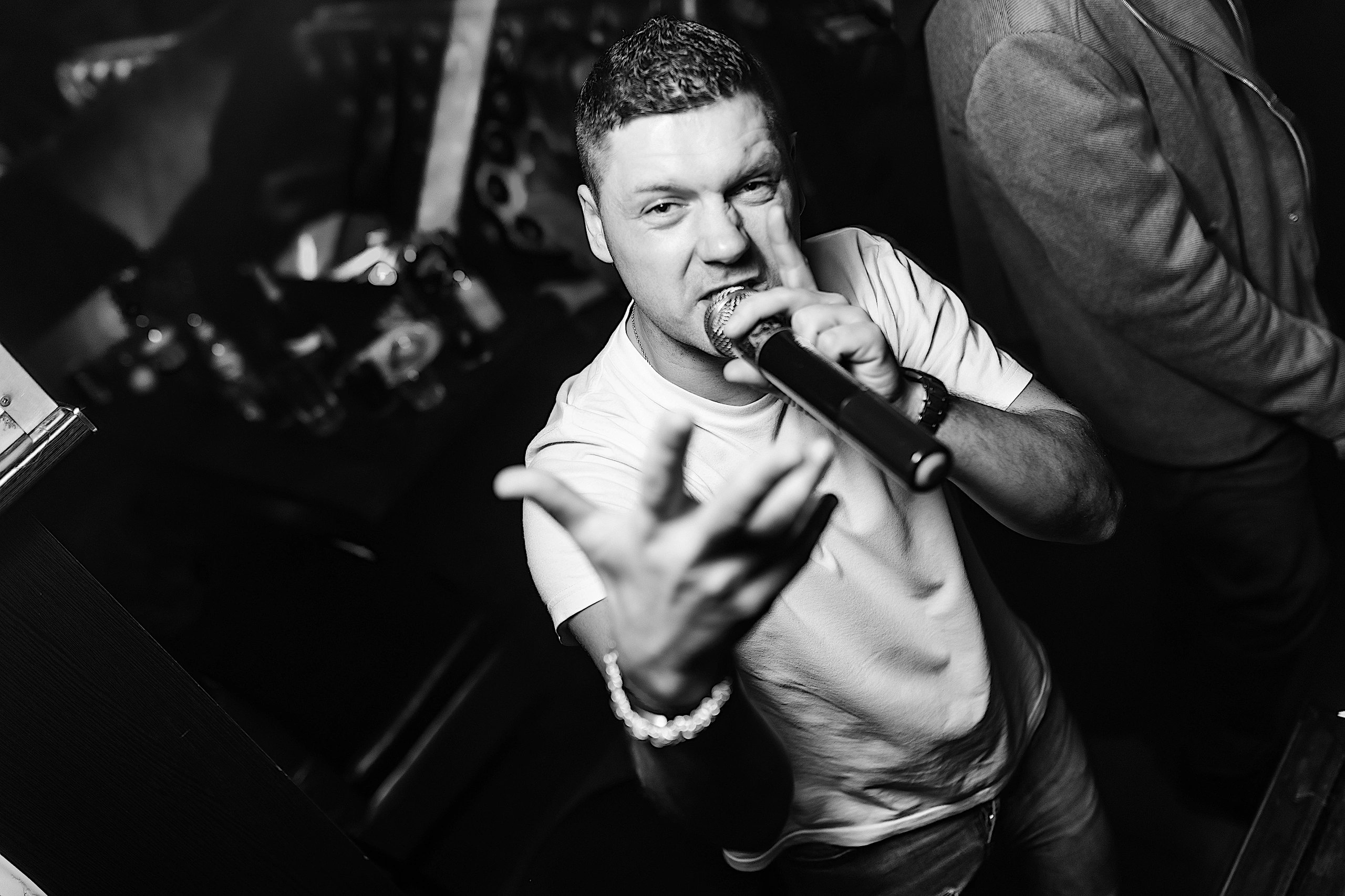 Ведущие Дмитрий Хрусталёв