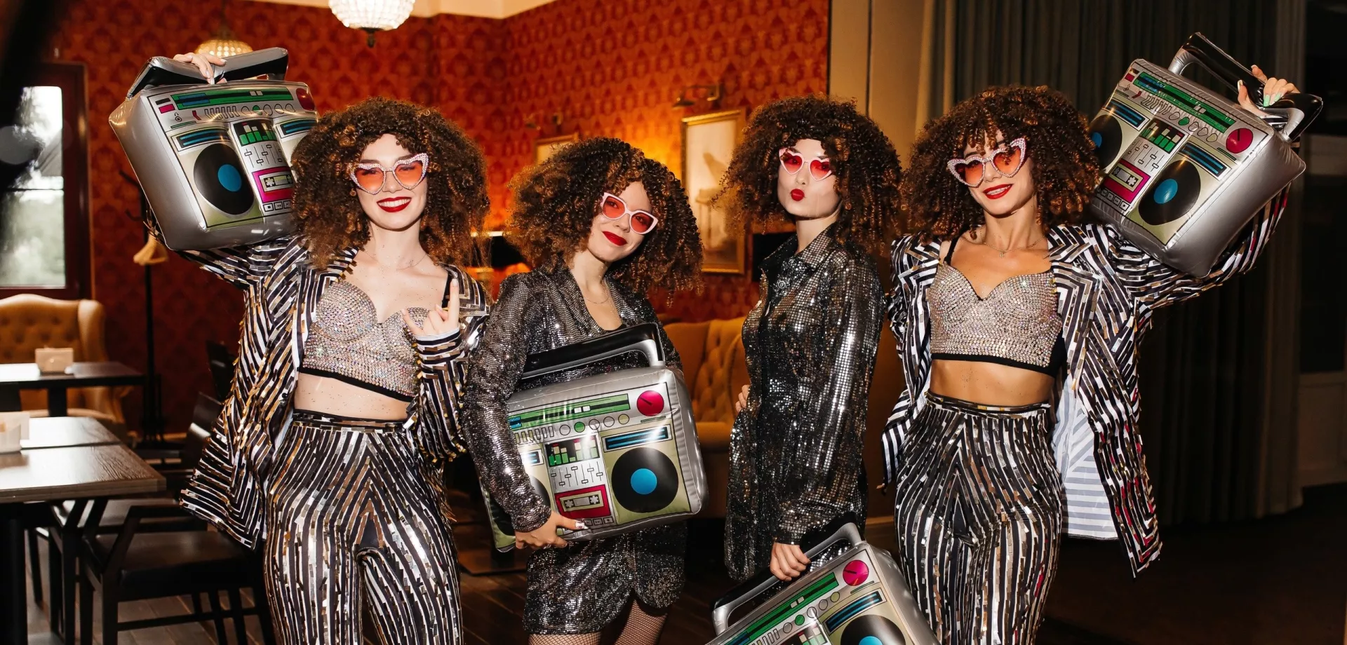 Танцоры OASIS DANCE SHOW