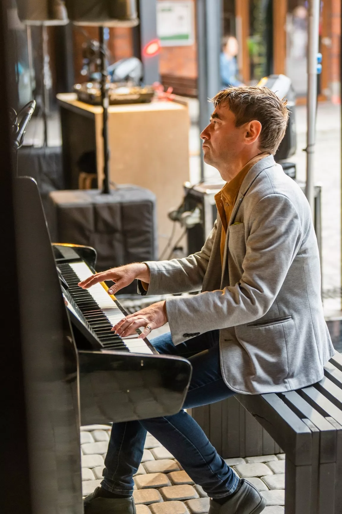 Пианист Паша Канторов