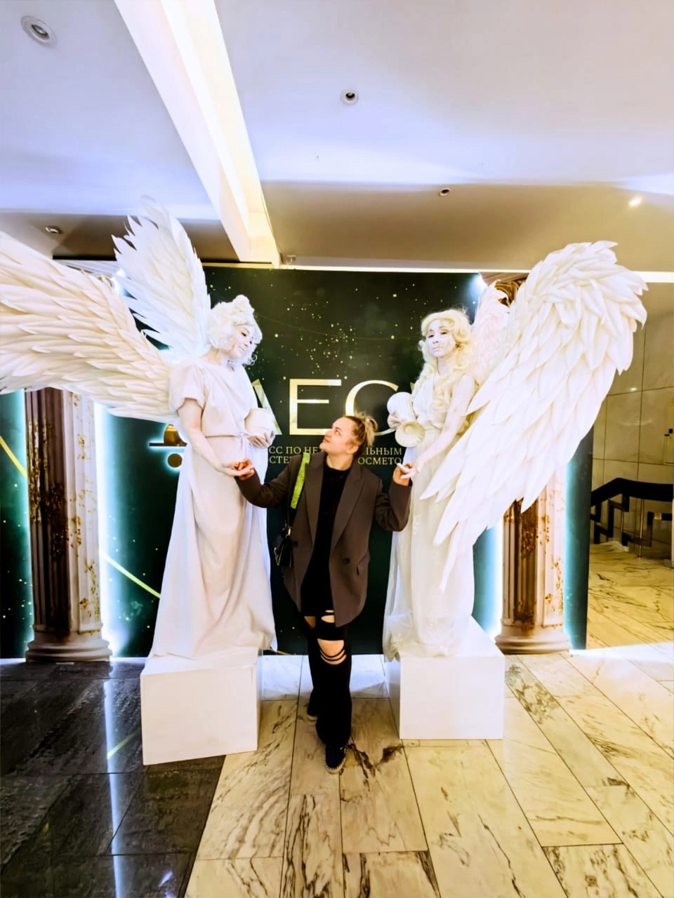 Оригинальный жанр Другой мир