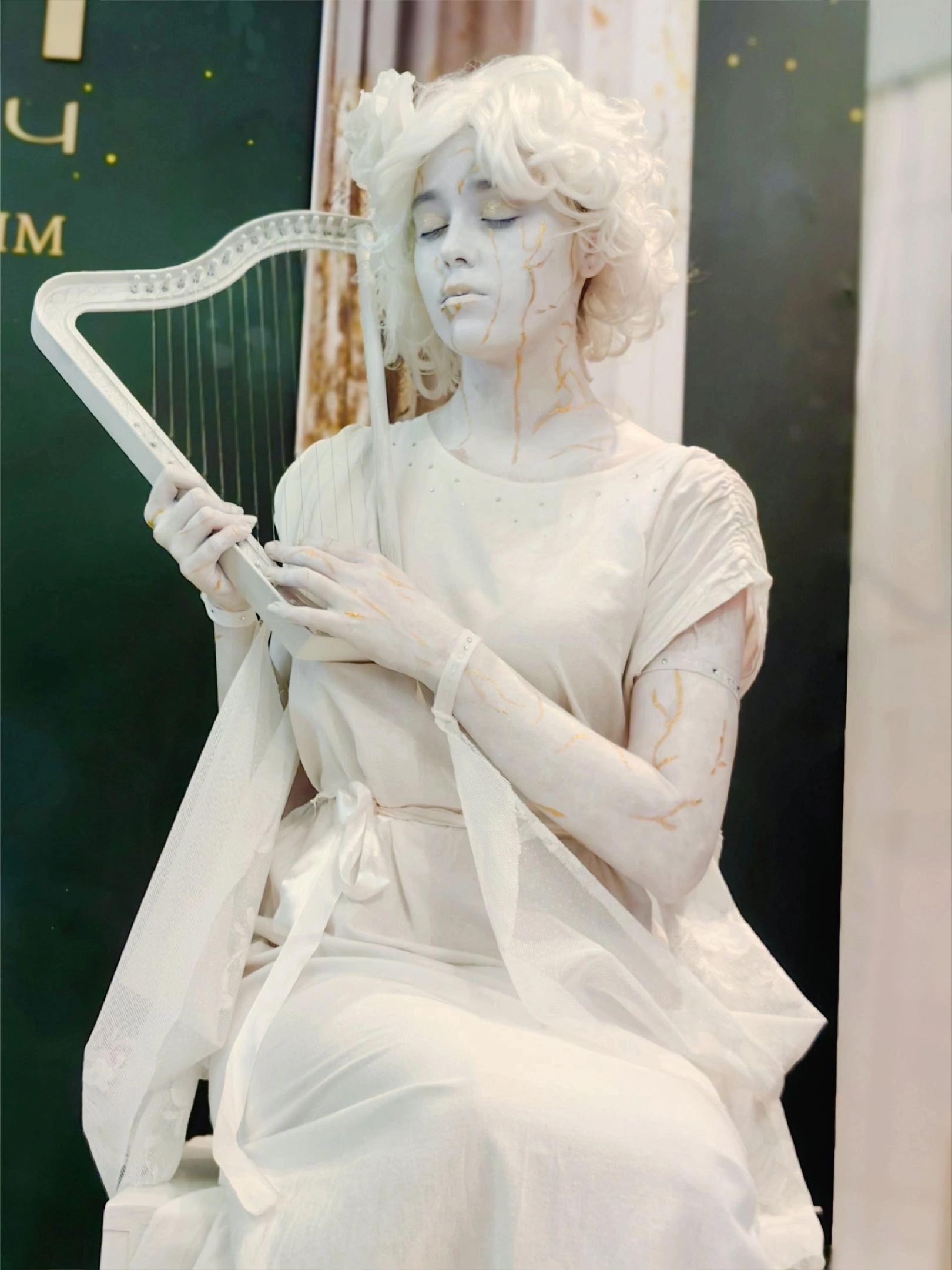 Оригинальный жанр Другой мир