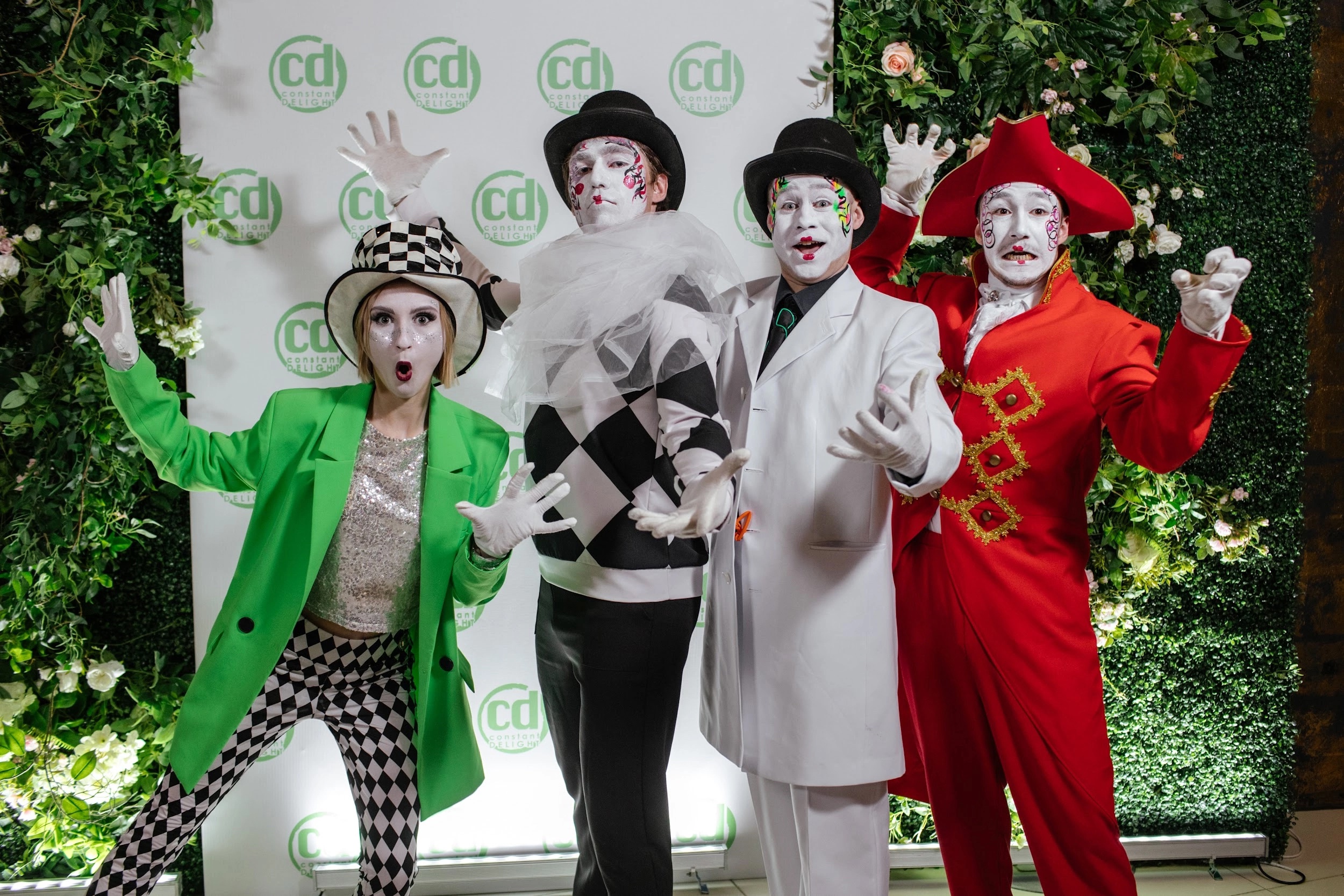 Оригинальный жанр Другой мир