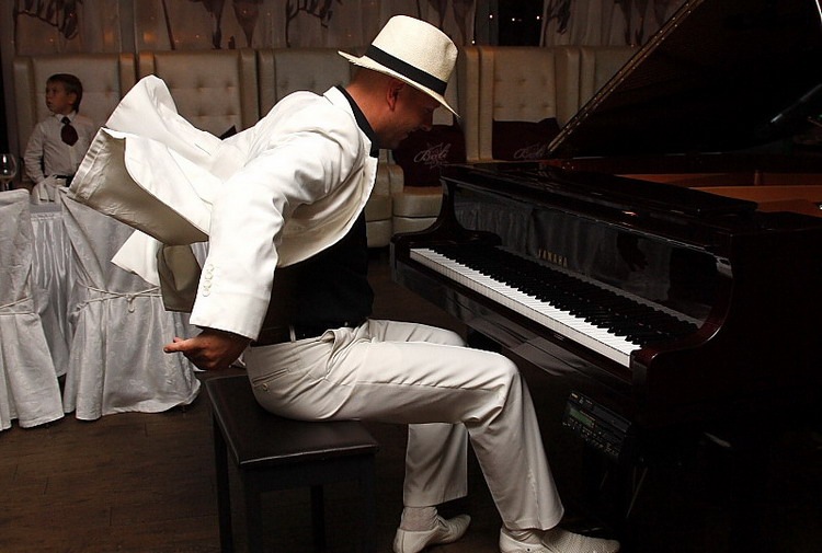 Музыканты Пётр Андреев