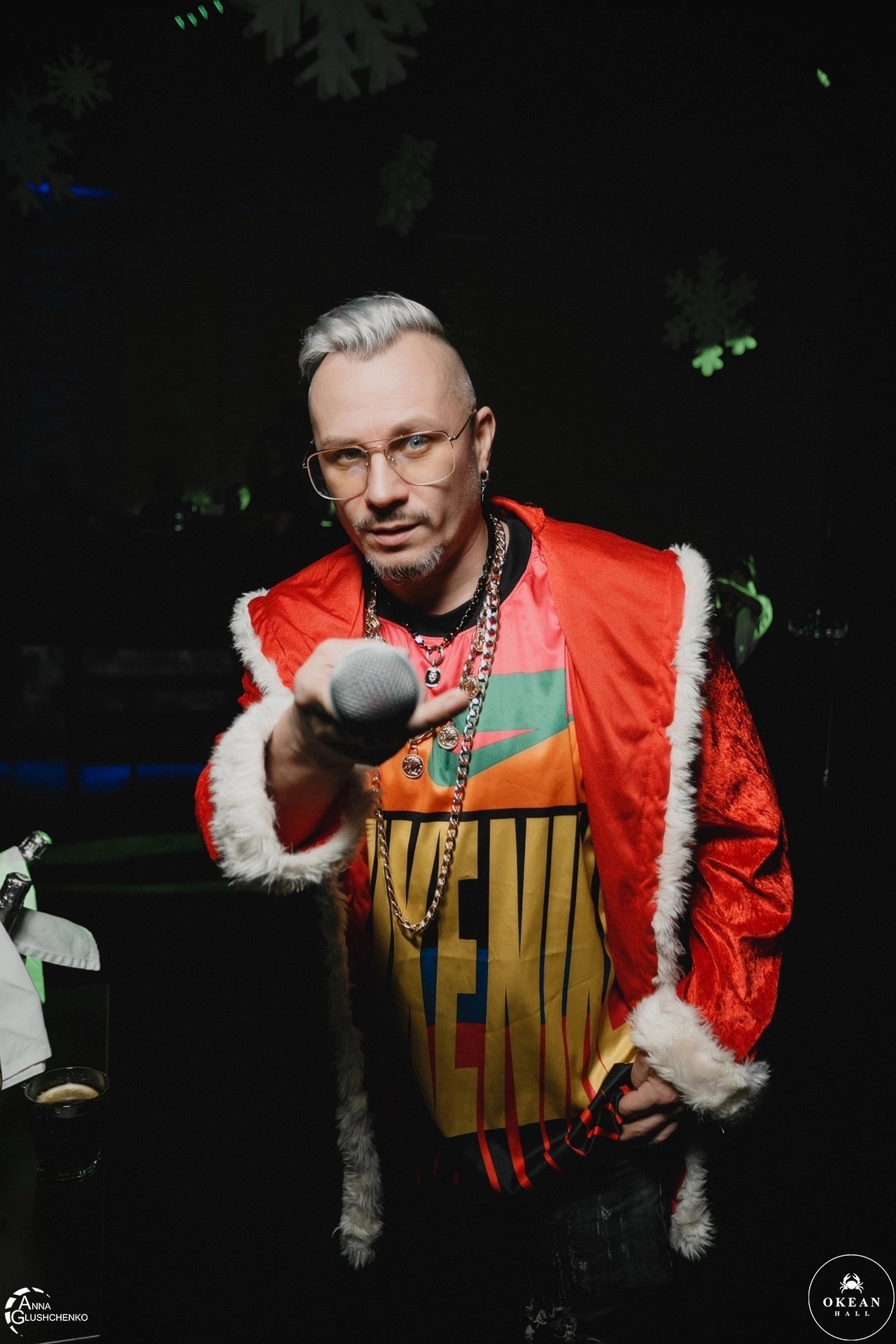 Ведущие Виталик Кондраков