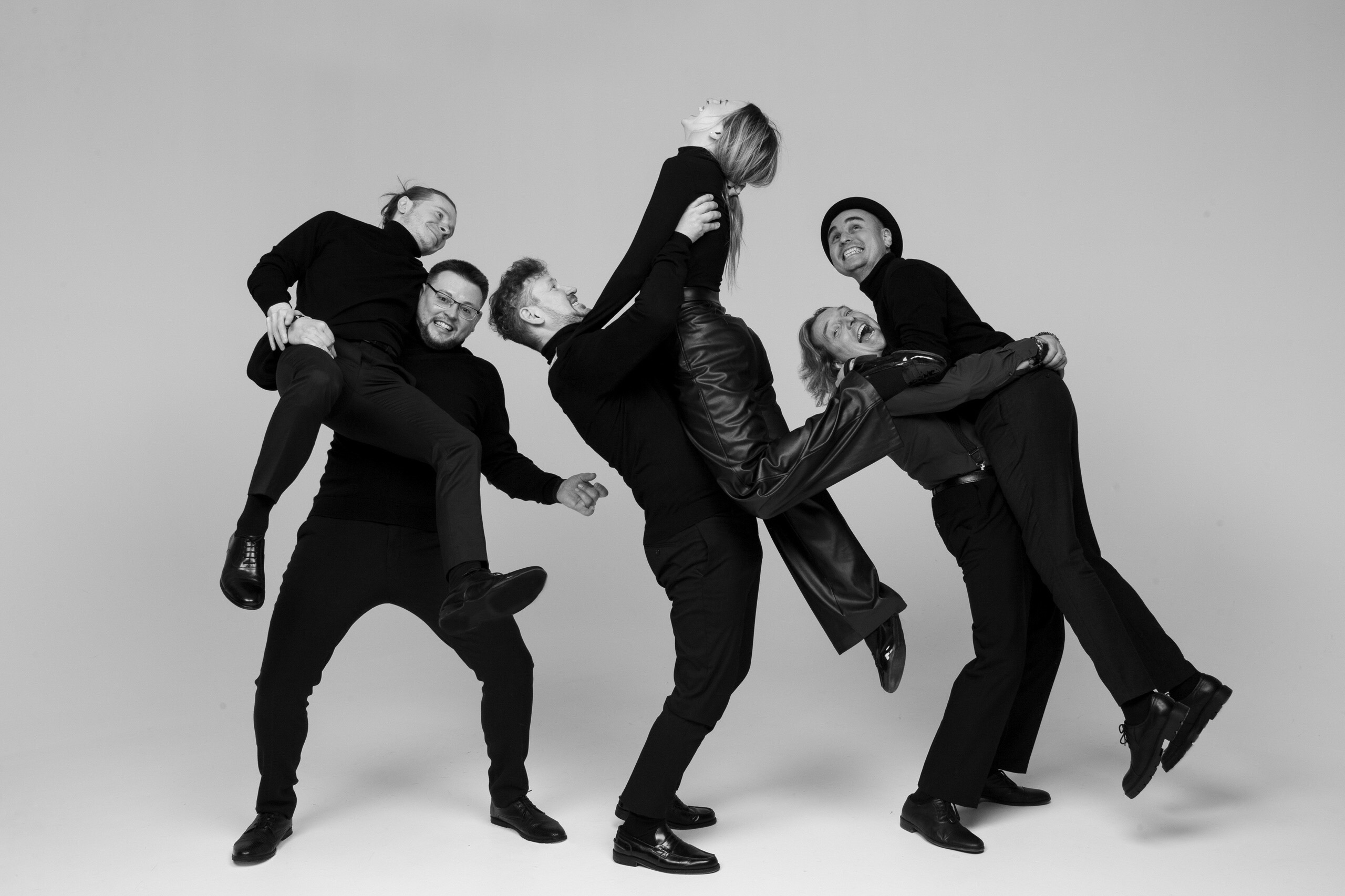 Музыканты АМОРЭ-МОРЕ