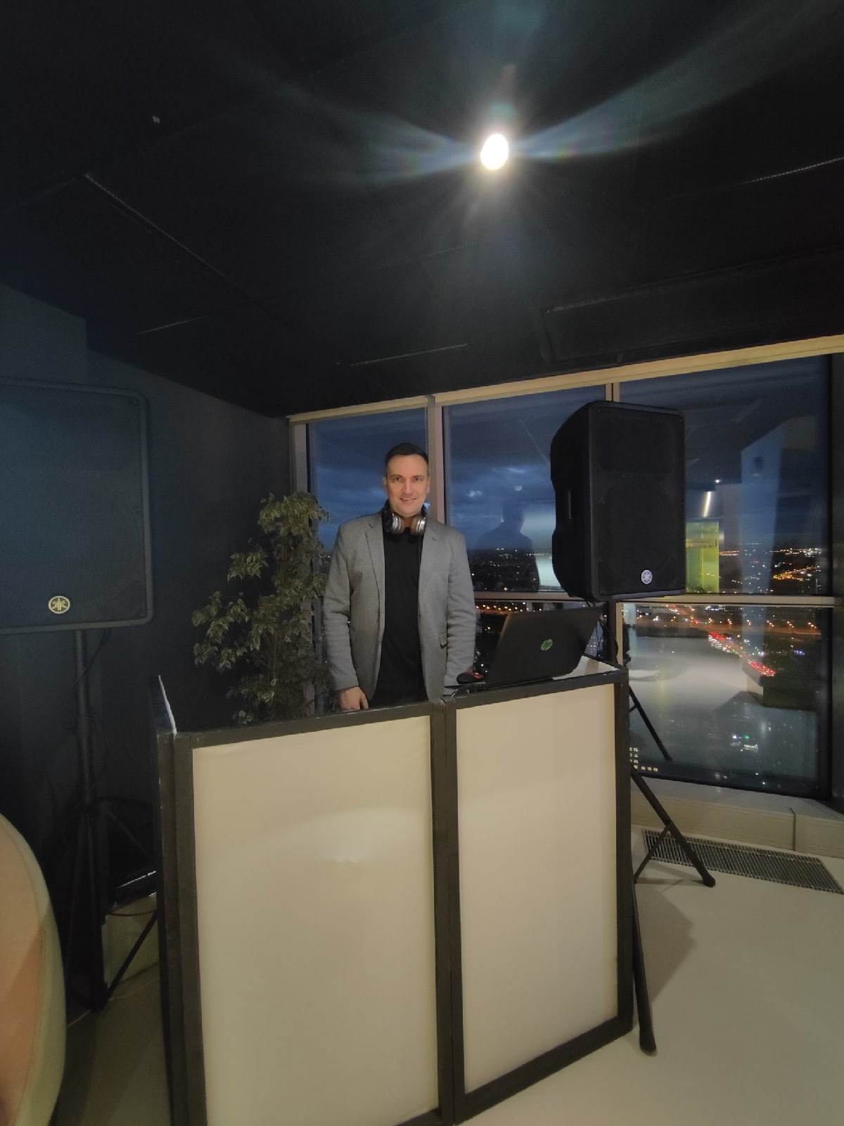 Ведущие Дмитрий Миндеев