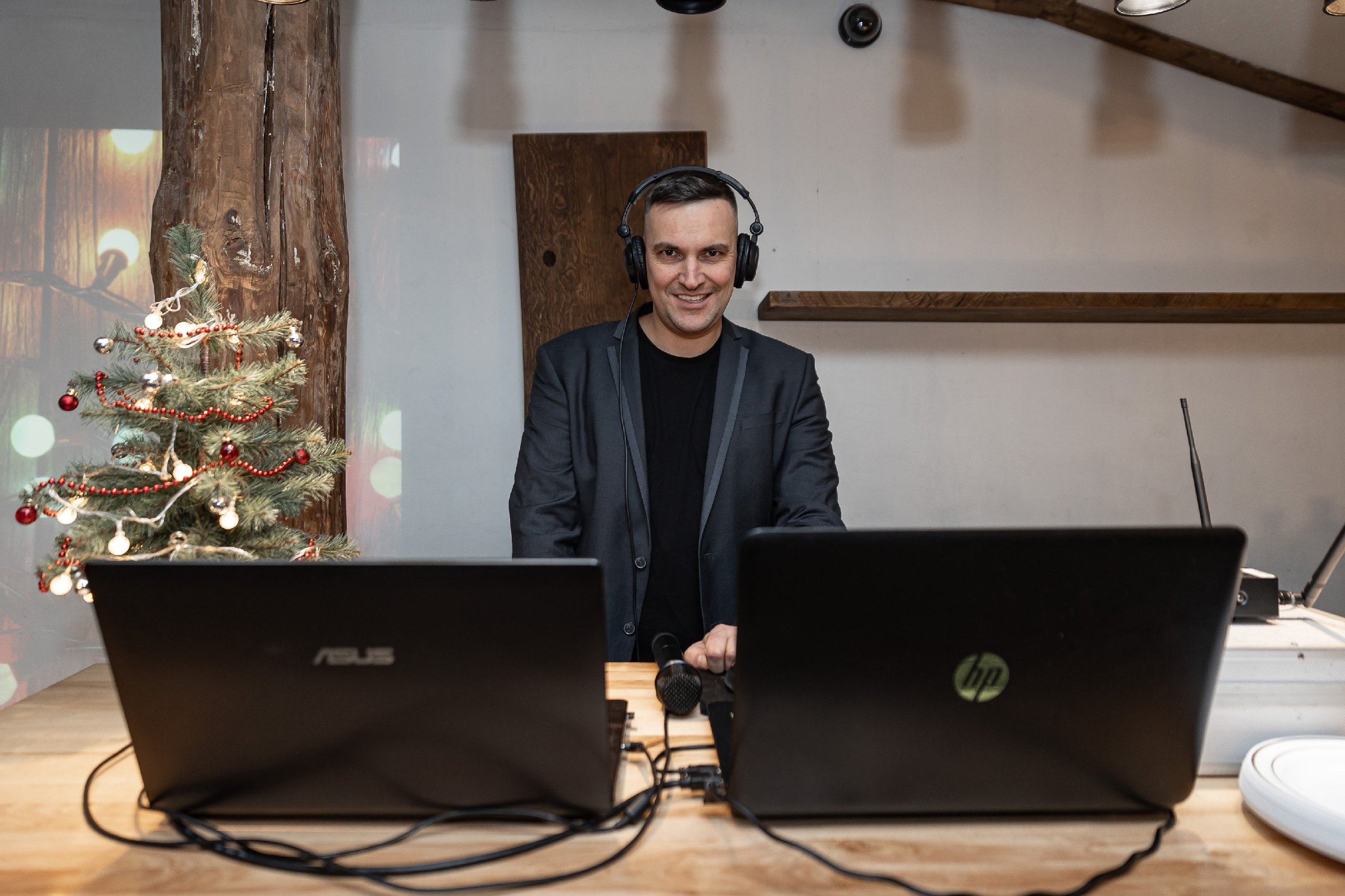 Ведущие Дмитрий Миндеев