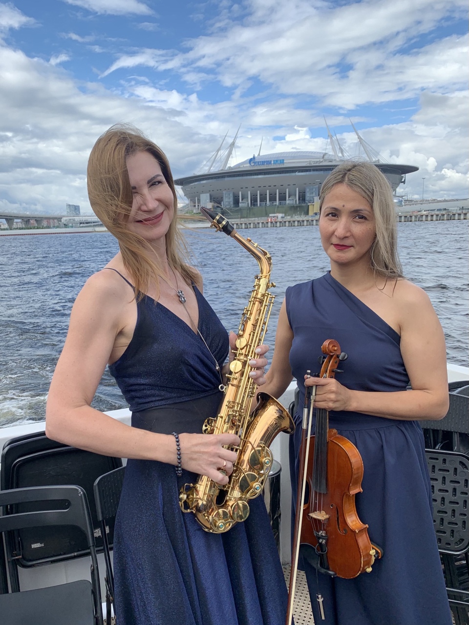 Ведущие Марина Романцова