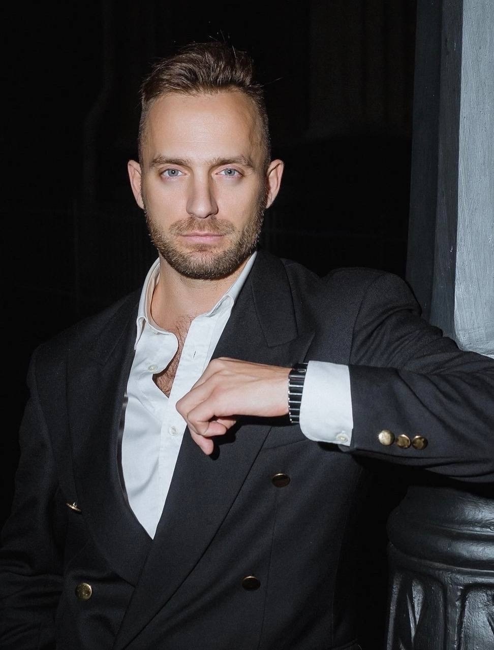 Ведущие Виталий Пилунский