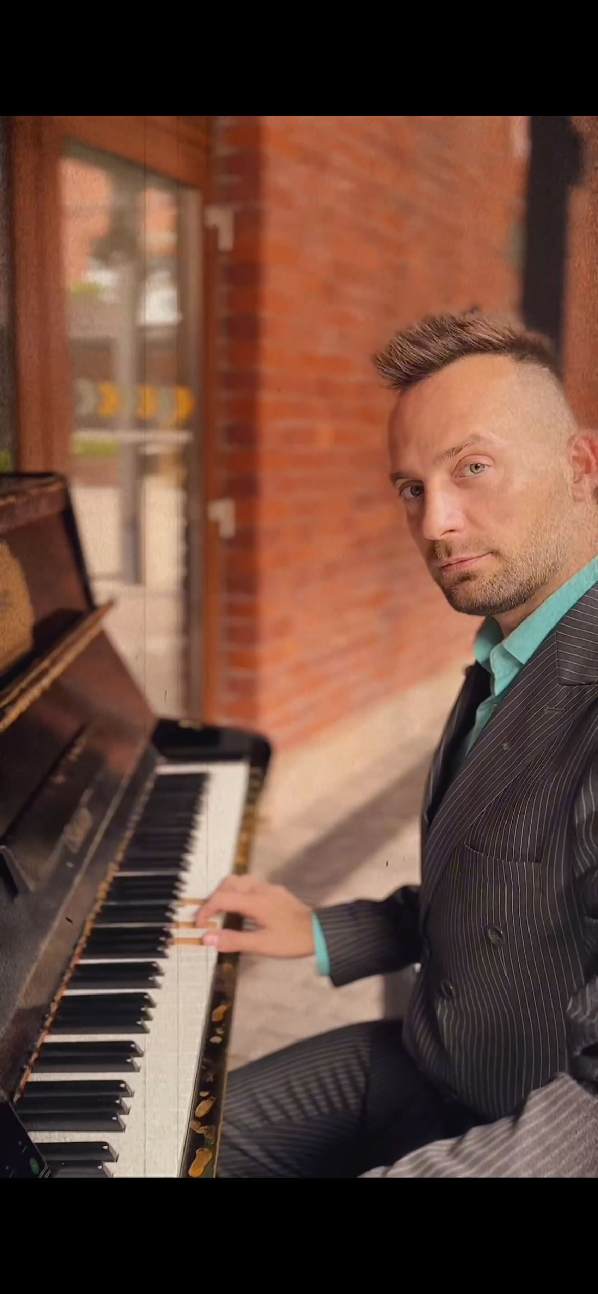 Ведущие Виталий Пилунский